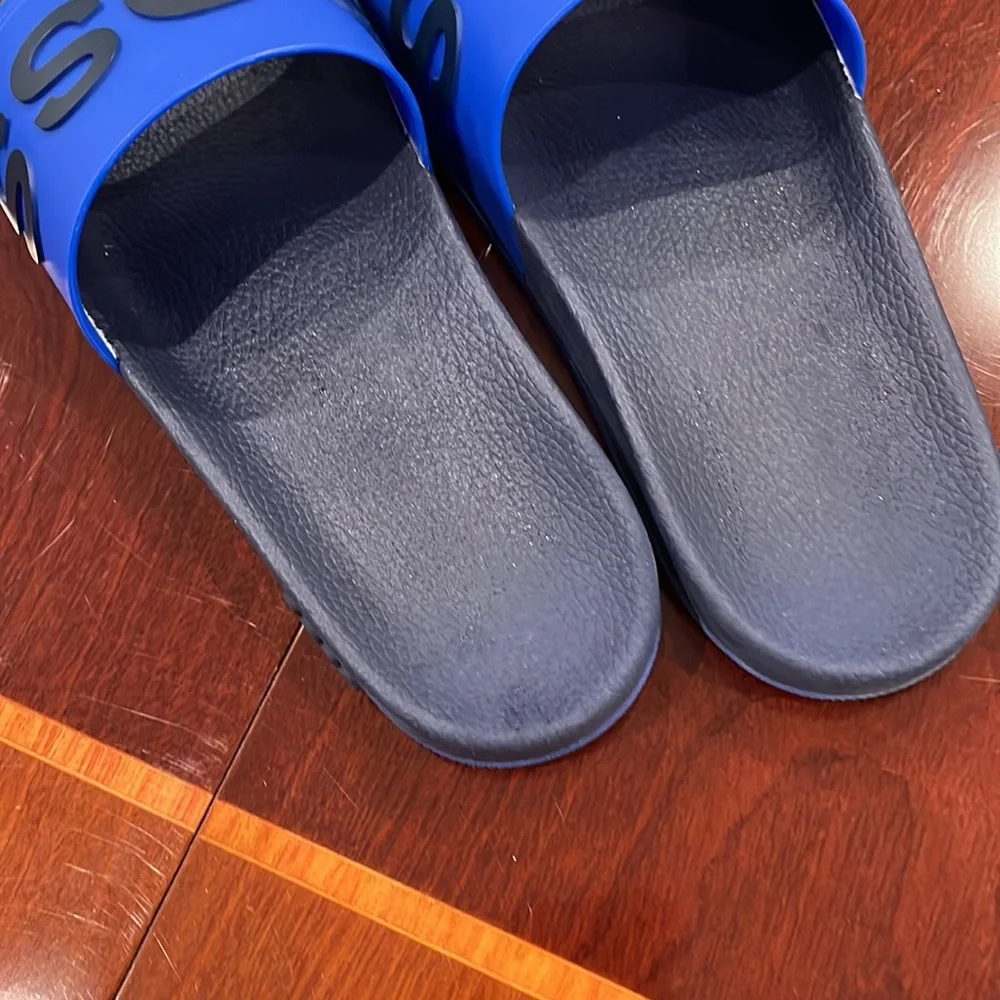 Hugo boss slippers as shown